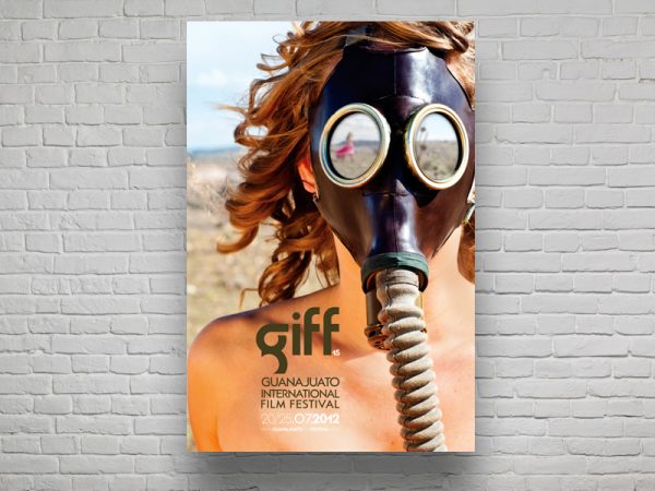 <span>GIFF 15 -POSTER</span><i>→</i>