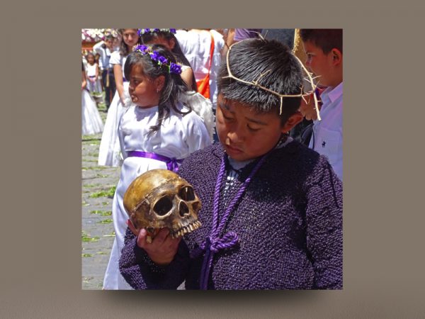 <span>CALAVERA – FOTOGRAFÍA</span><i>→</i>
